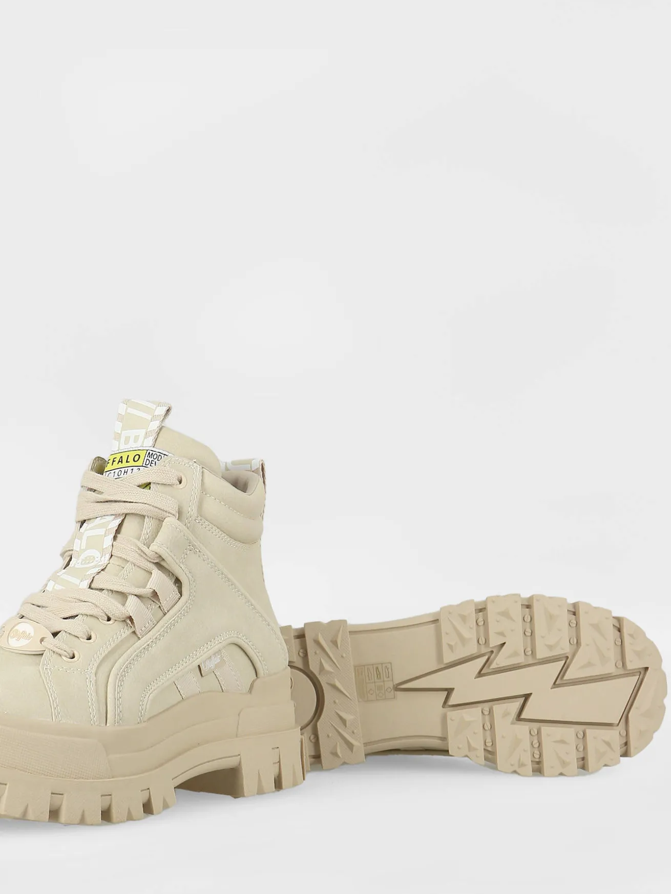 Boots Aspha Nc Mid BUFFALO