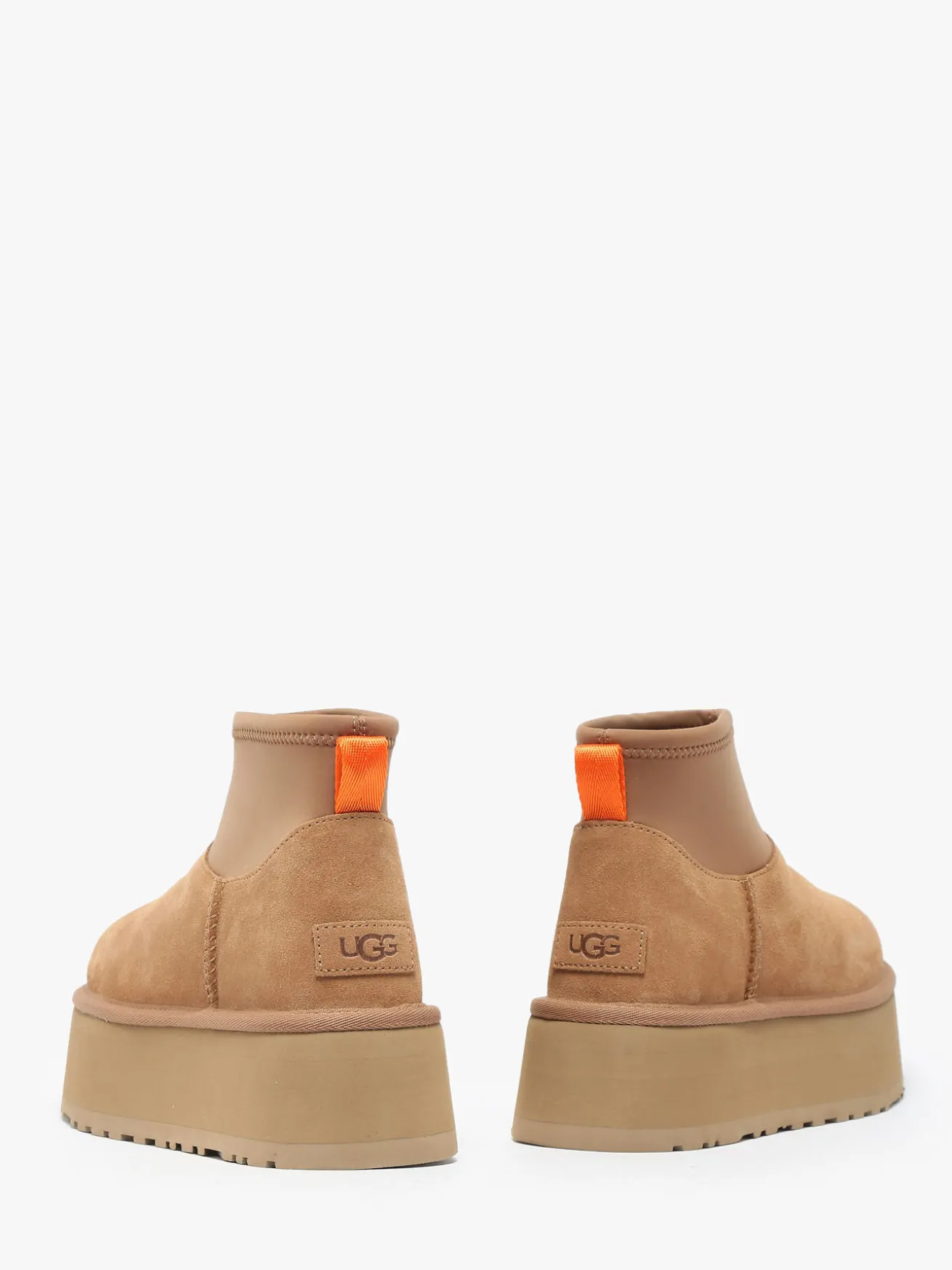 Boots Classic Mini Dipper semelle compensée en cuir UGG