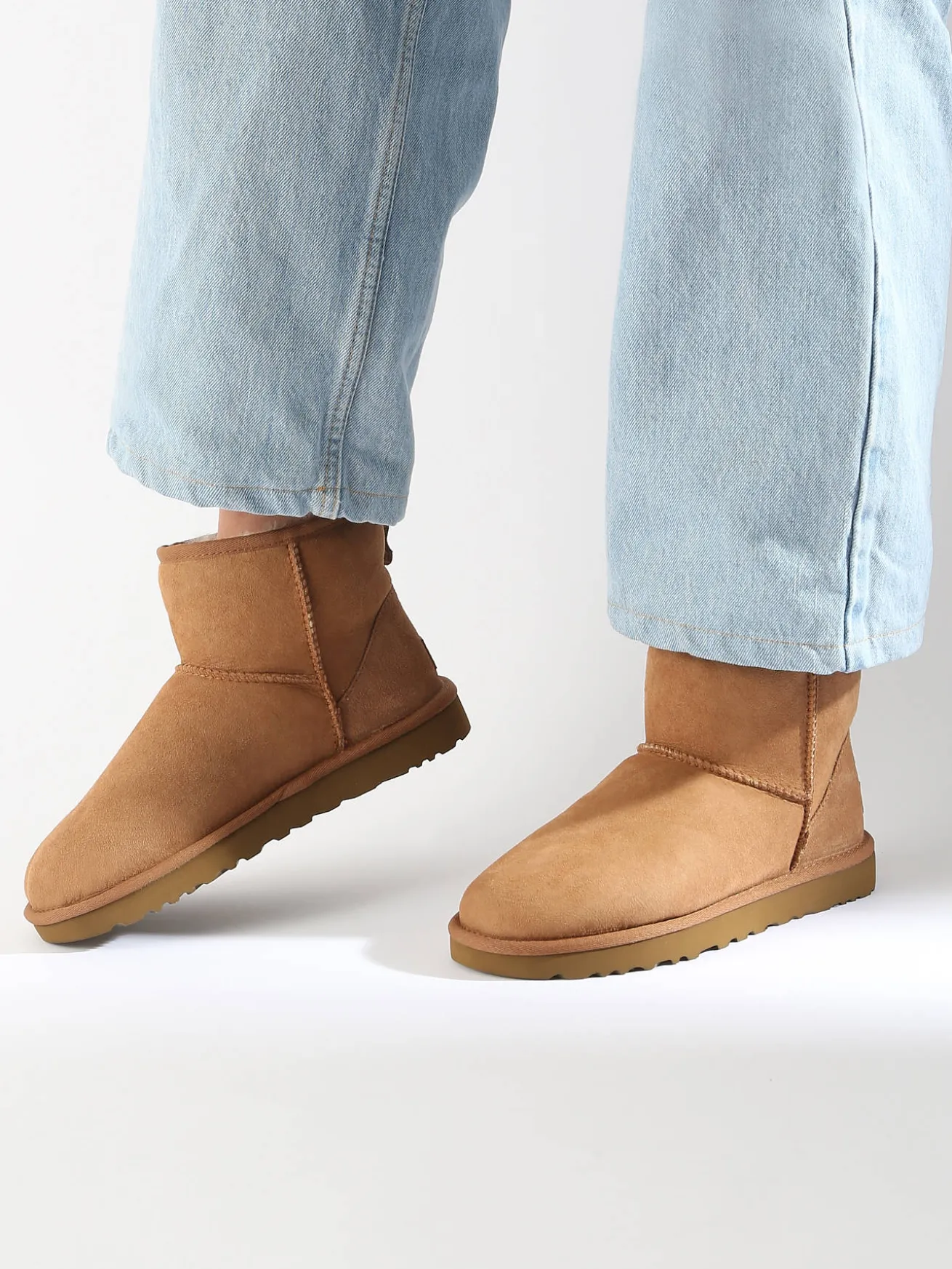 Boots CLASSIC MINI II en cuir UGG