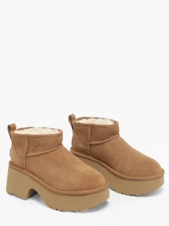 Boots Classic Ultra Mini semelle compensée en cuir UGG