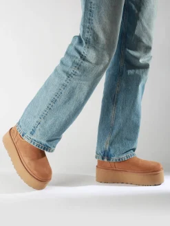 Boots Neumel Platform Chelsea en cuir UGG