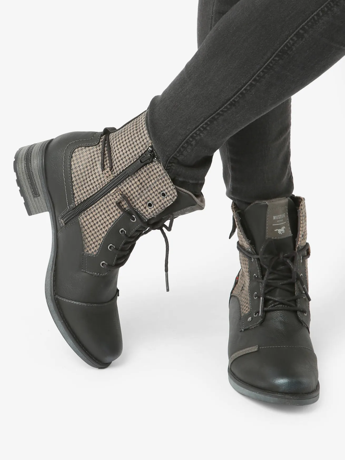 BOTTINES MUSTANG