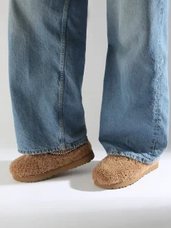 Chaussons Tasman Maxi Curly en cuir UGG