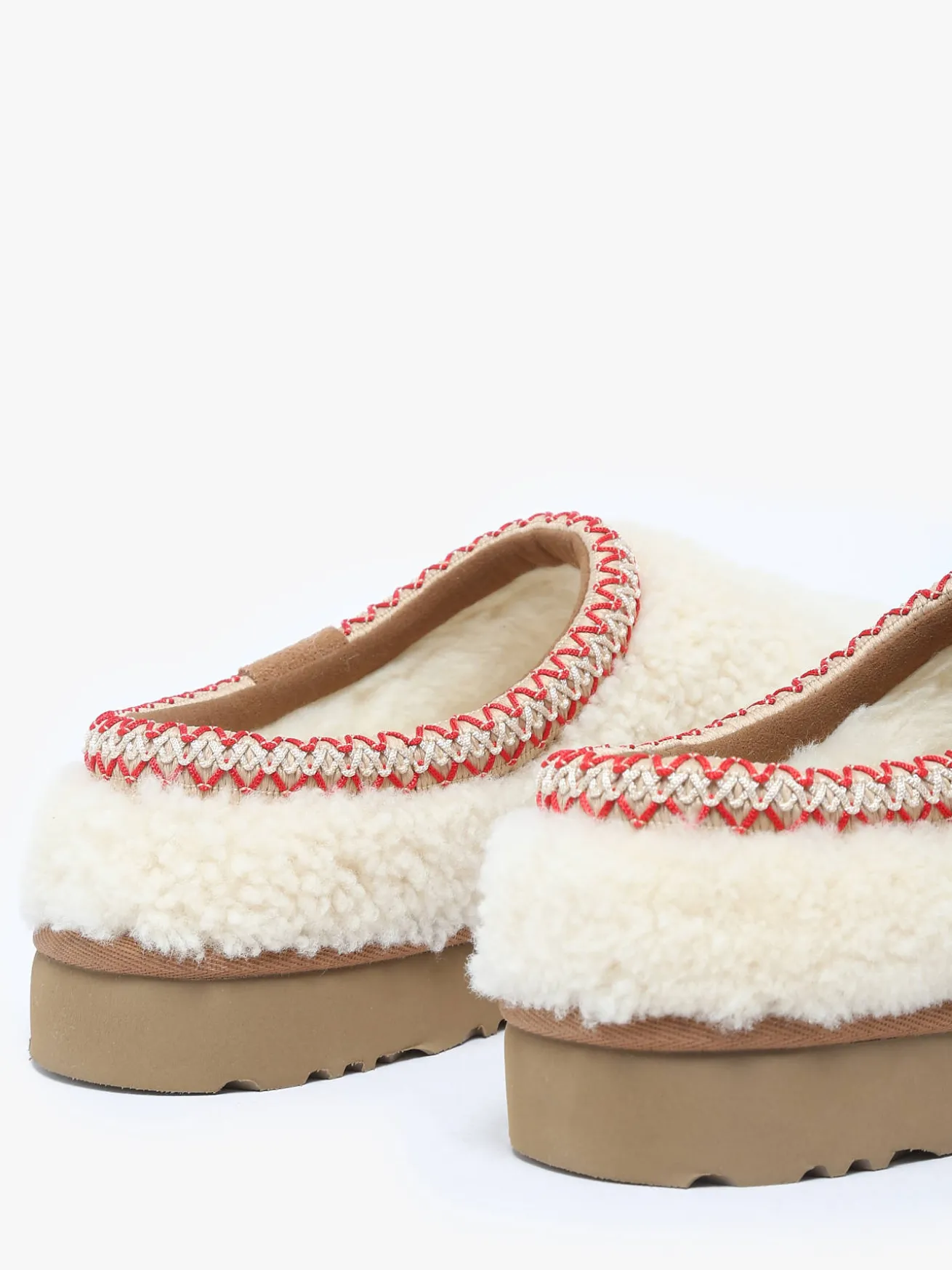 Chaussons Tasman Maxi Curly en cuir UGG