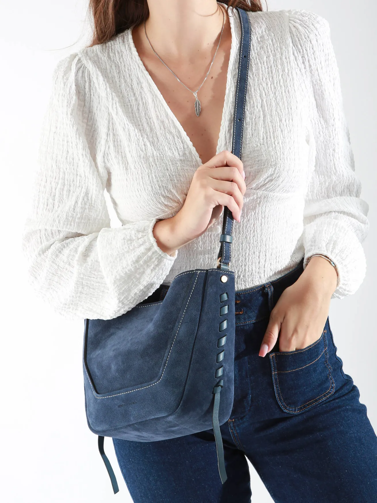 Petit sac seau Lou en cuir et daim VANESSA BRUNO