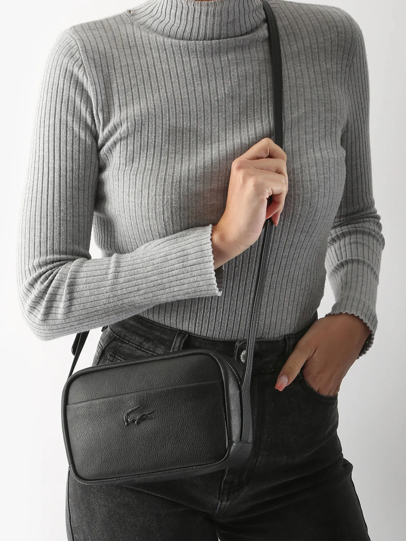 Sac bandoulière City court cuir LACOSTE