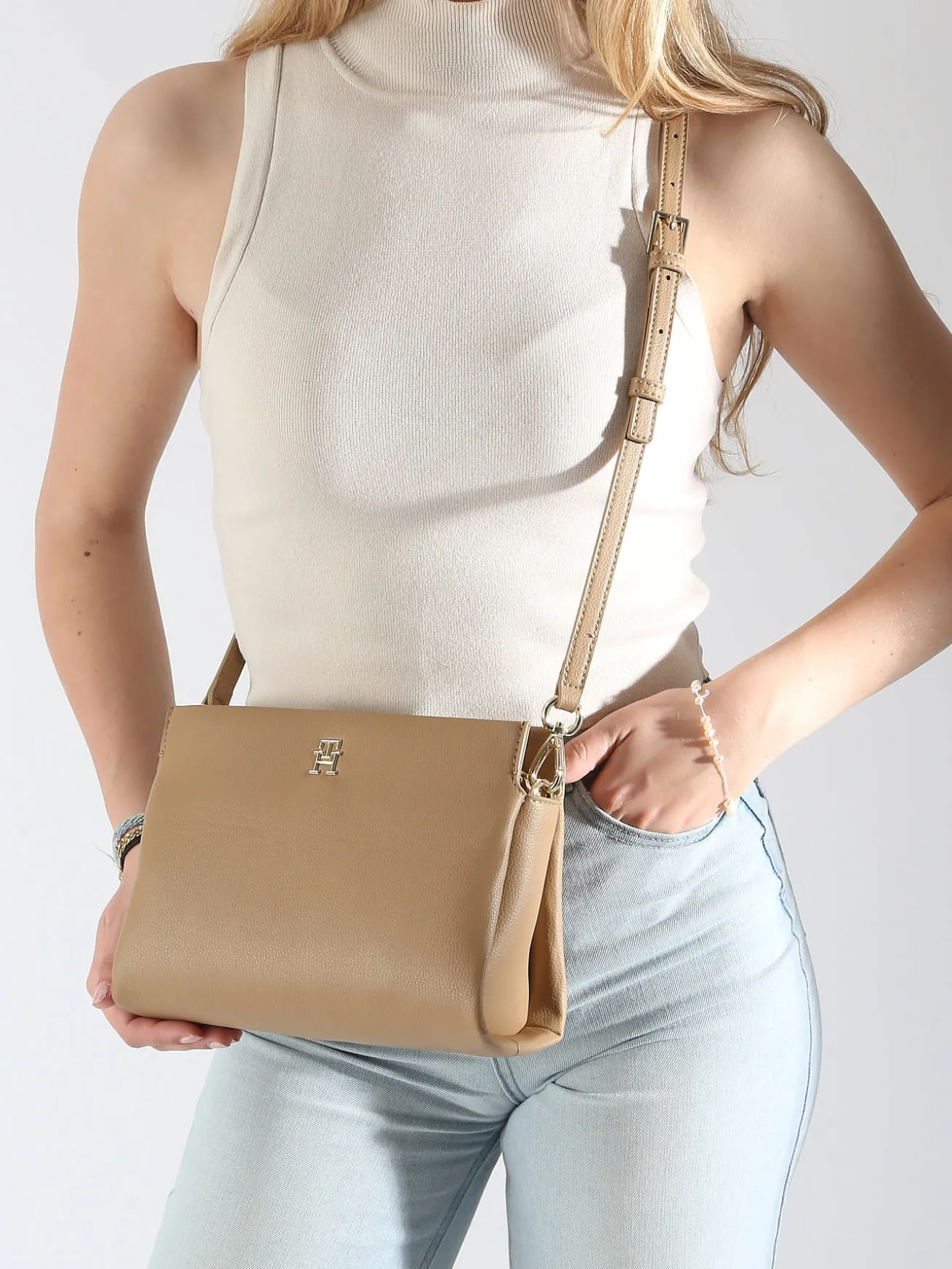 Sac bandoulière Th legacy polyester recyclé TOMMY HILFIGER