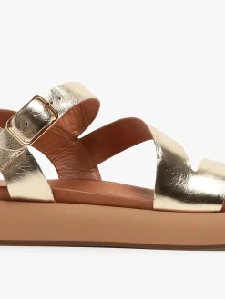 Sandales en cuir INUOVO