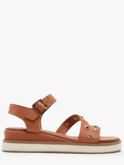 Sandales en cuir INUOVO