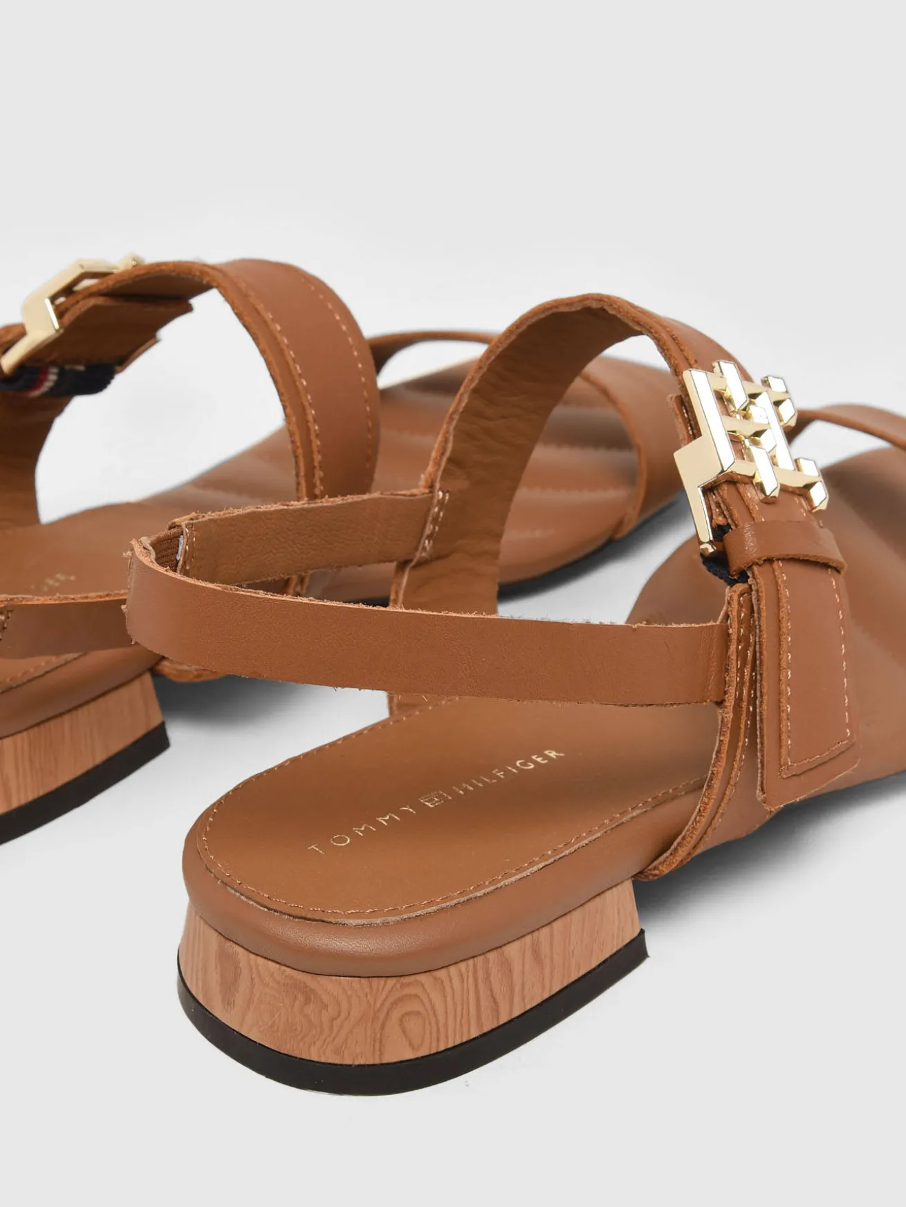 Sandales en cuir TOMMY HILFIGER