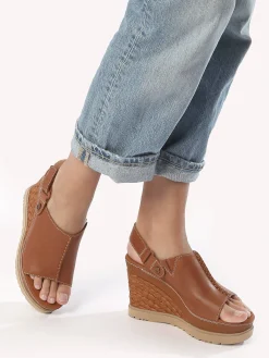 Sandales talon compensé en cuir UGG