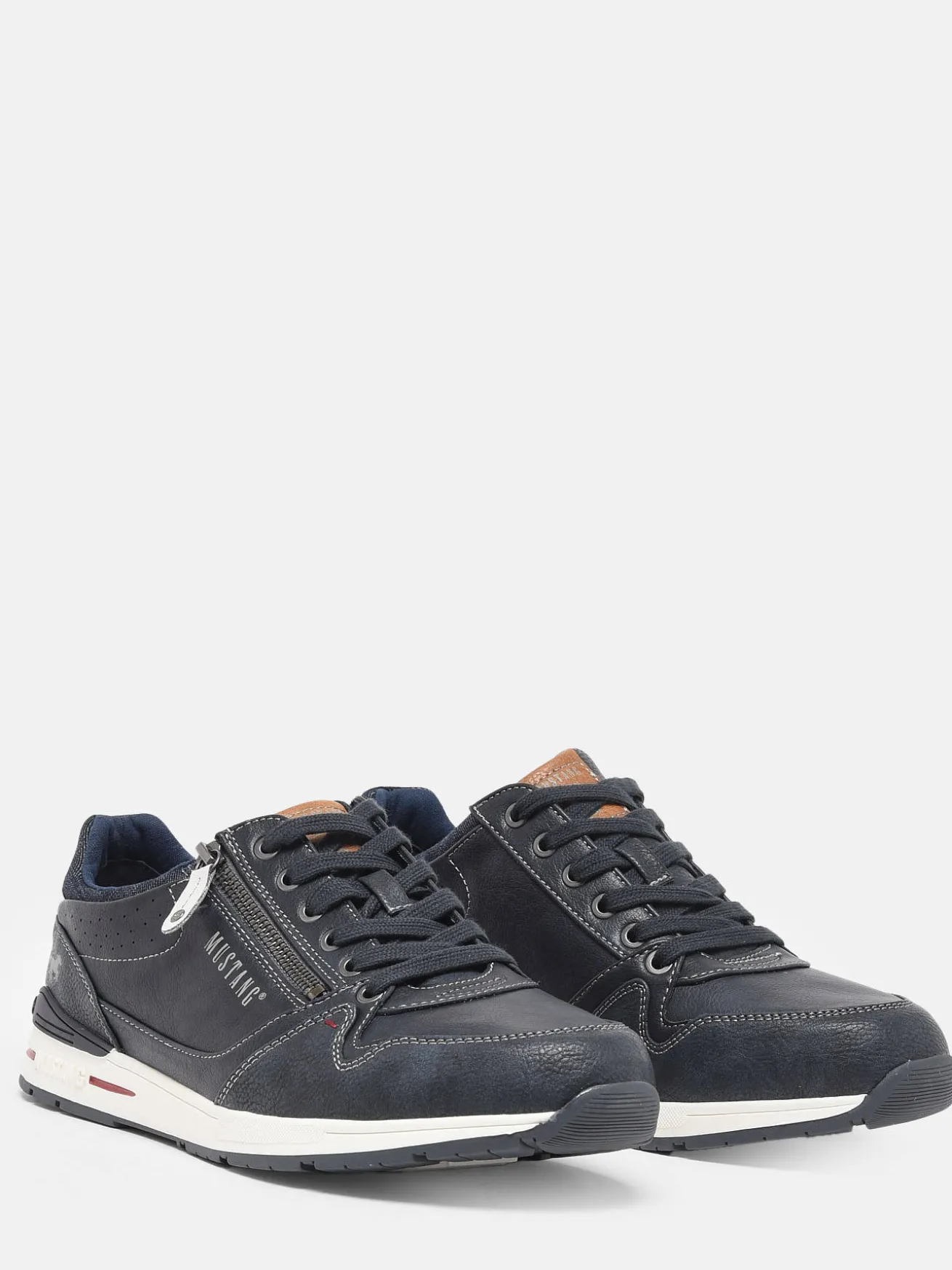 Sneakers MUSTANG