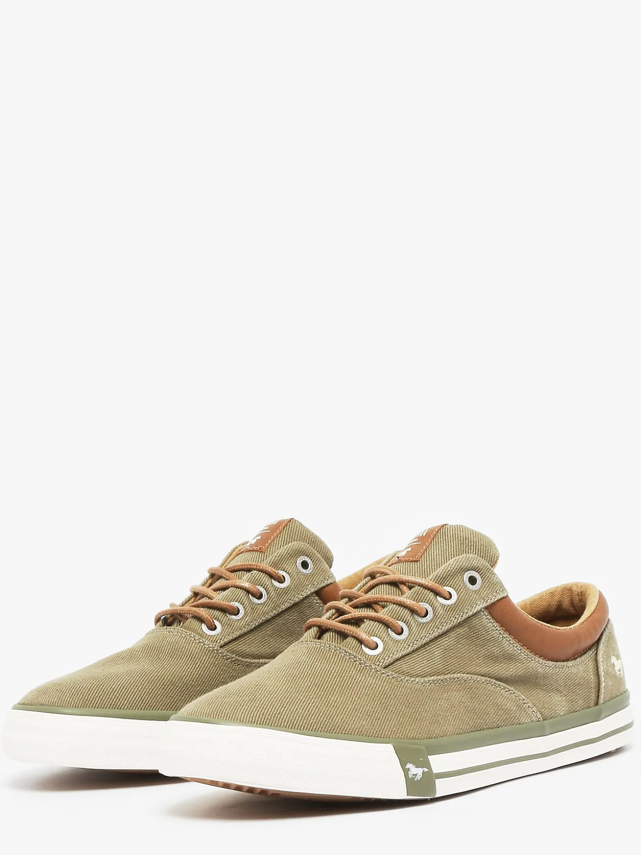 Sneakers MUSTANG