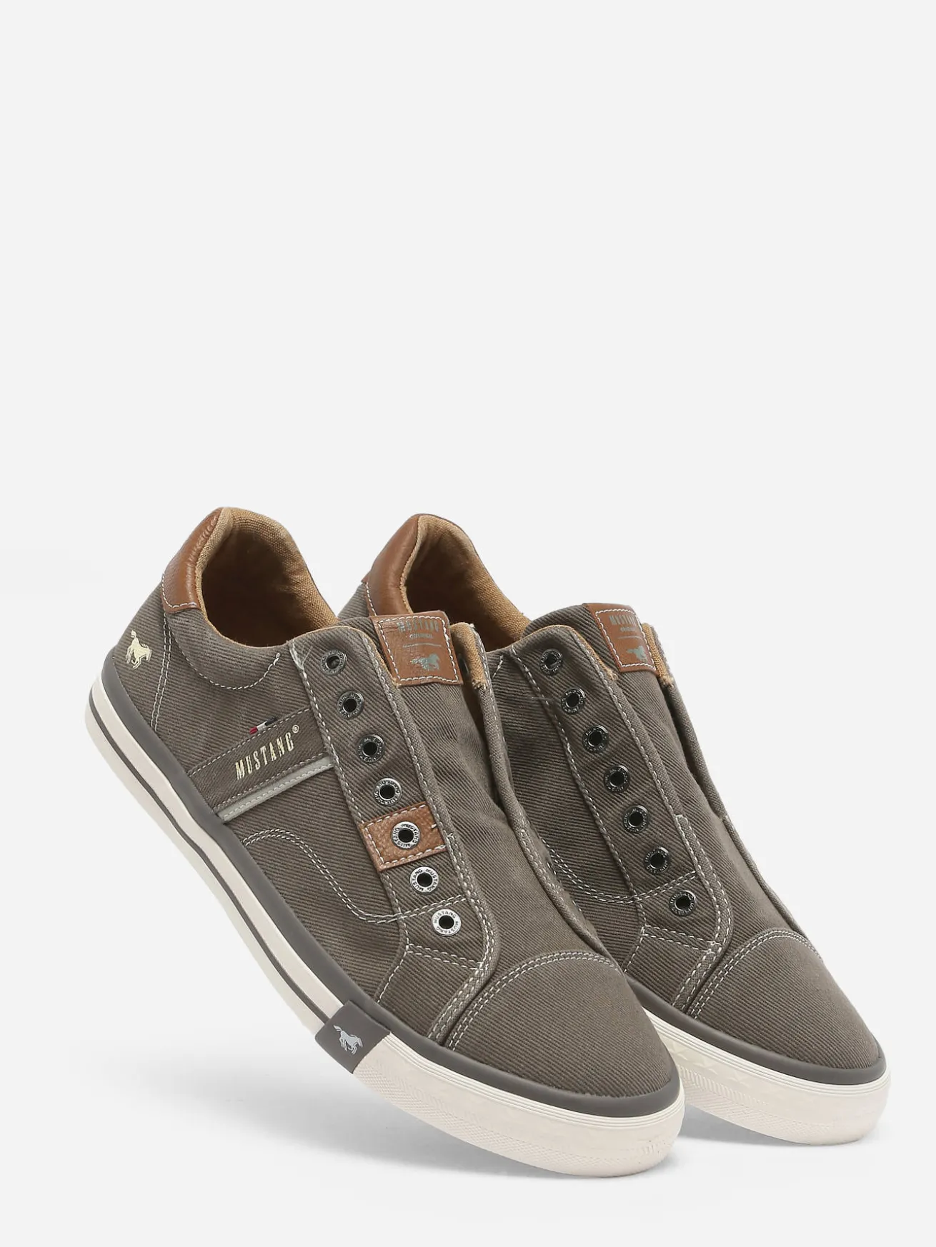 Sneakers MUSTANG