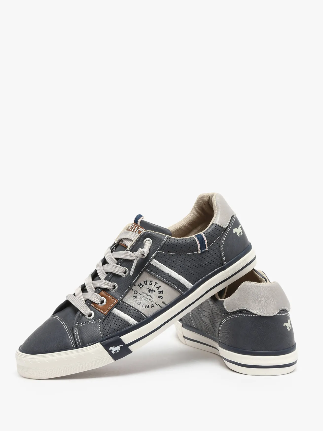 Sneakers MUSTANG