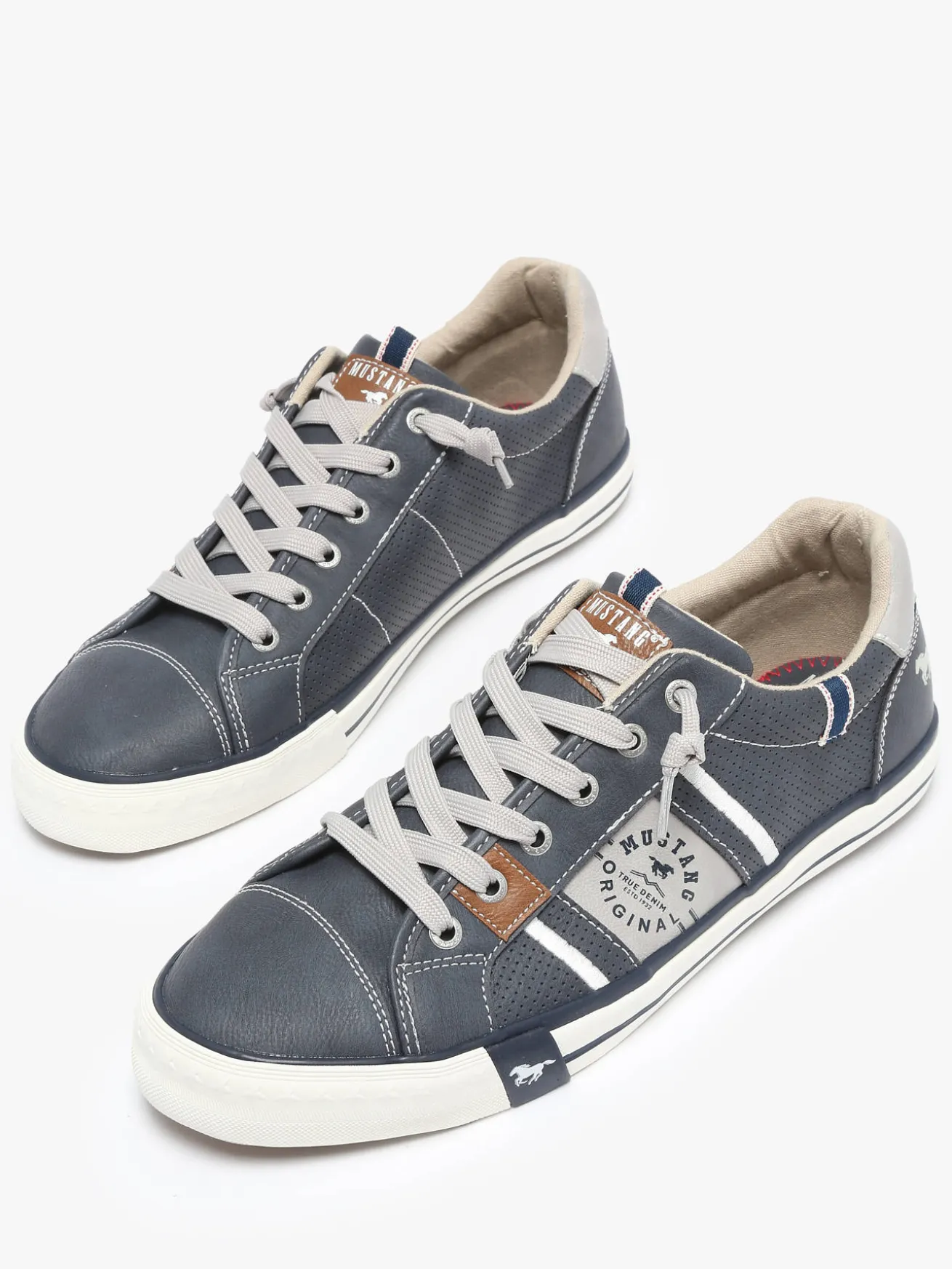 Sneakers MUSTANG