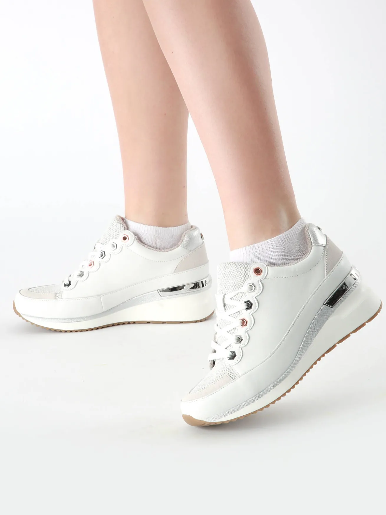 Sneakers Viroum en cuir MAM'ZELLE